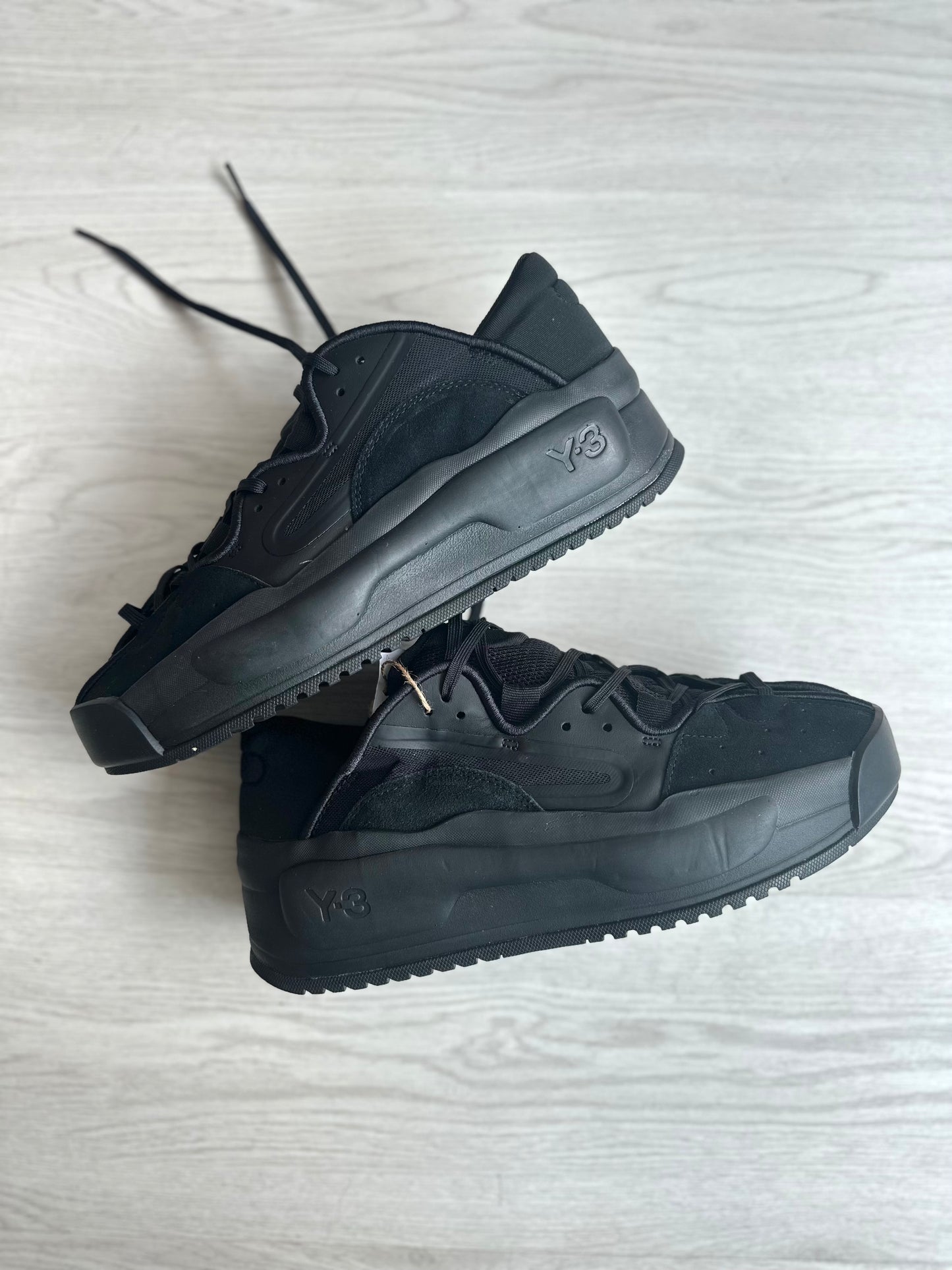 ADIDAD YEEZY Y3