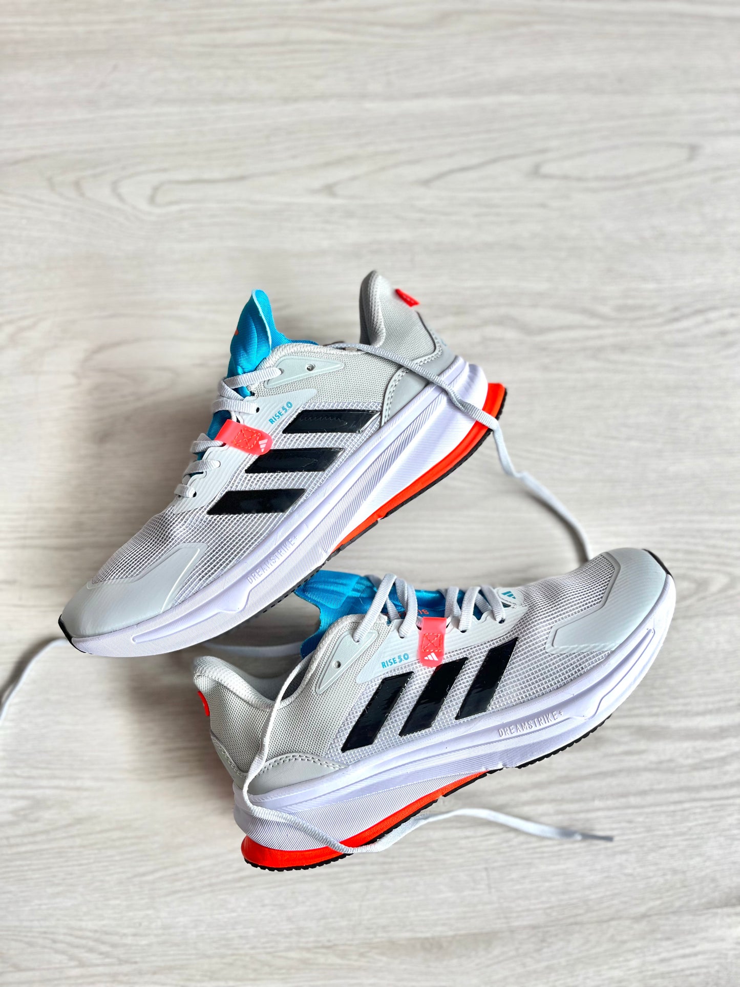 ADIDAS RESPONSE SUPER | GRIS