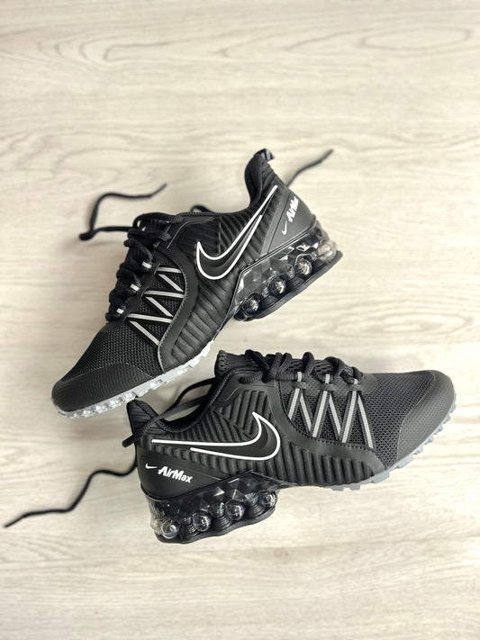 NIKE AIR MAX | NEGRA