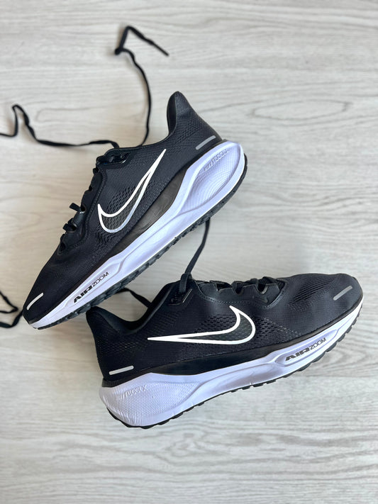 NIKE AIR ZOOM | NEGRA BLANCO