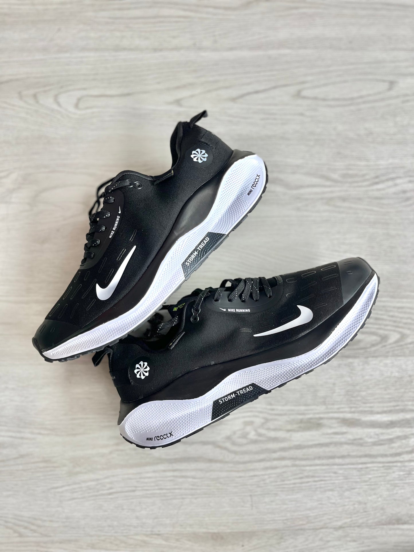 NIKE ZOOM X | NEGRO BLANCO