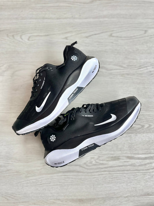 NIKE ZOOM X | NEGRO BLANCO